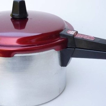 Using A Pressure Cooker